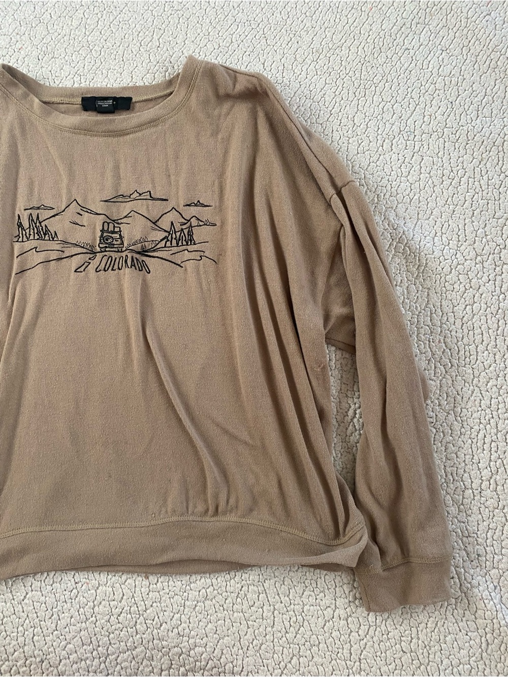 Forever 21 Tan Colorado Graphic Crewneck Shirt - Picture 2 of 5
